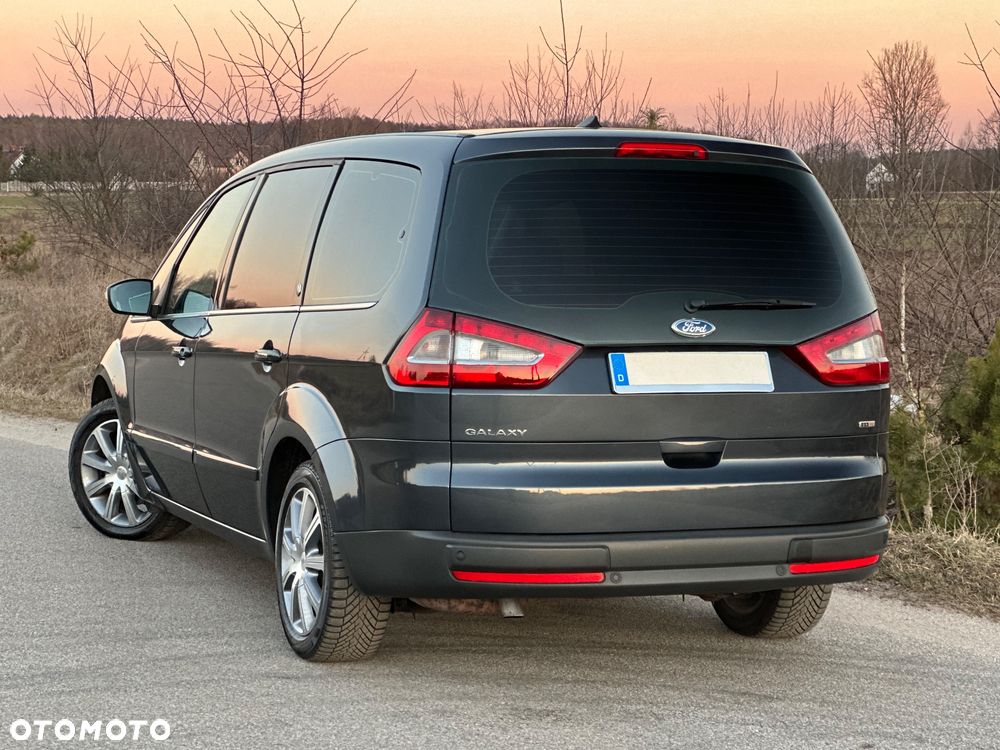 Ford Galaxy - 19