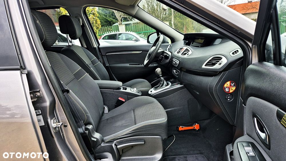Renault Grand Scenic Gr 1.6 16V Tech Run - 40