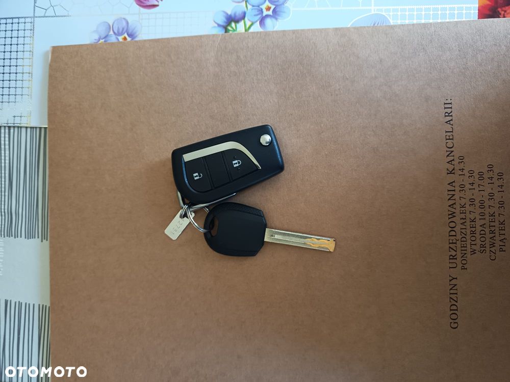 Toyota Yaris 1.0 Active - 26