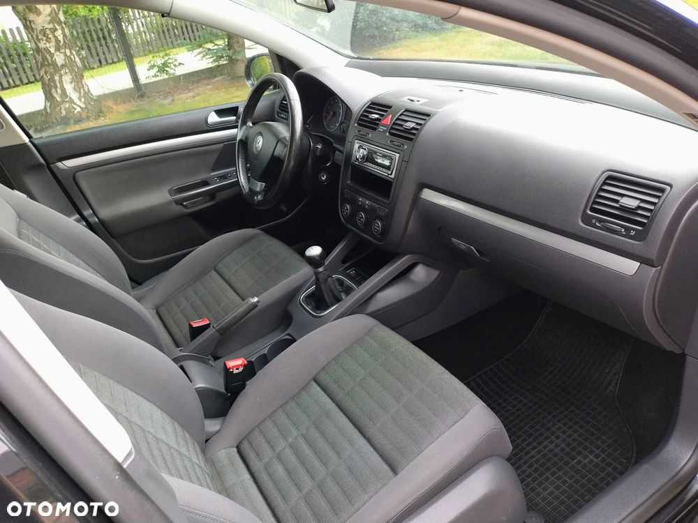 Volkswagen Golf 1.6 Trendline - 9