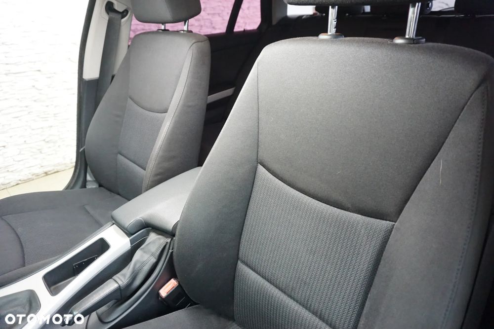 BMW Seria 3 320d DPF - 23