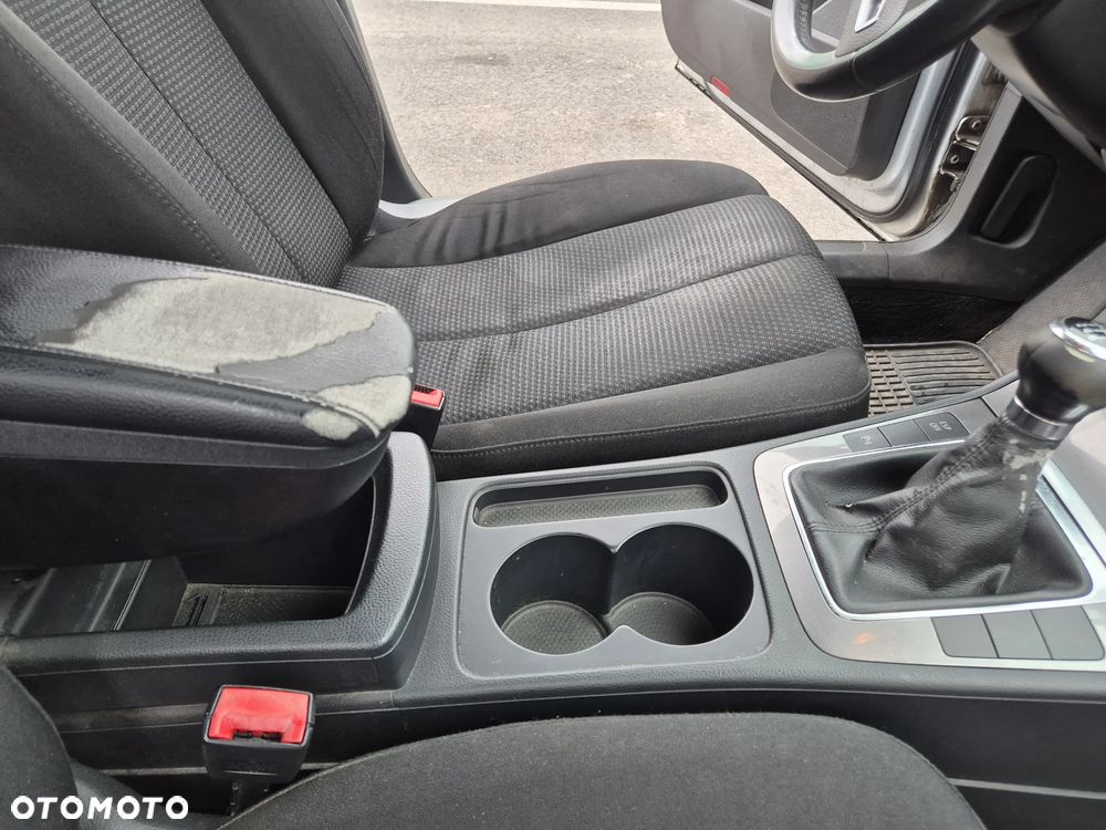 Volkswagen Passat 1.8 TSI Comfortline - 17
