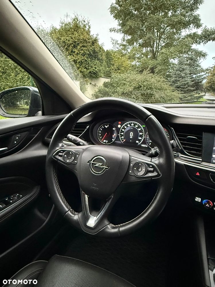 Opel Insignia CT 1.5 T Exclusive S&S - 16
