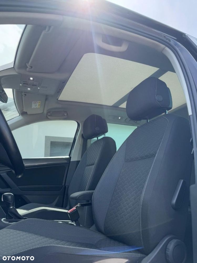 Volkswagen Tiguan - 38