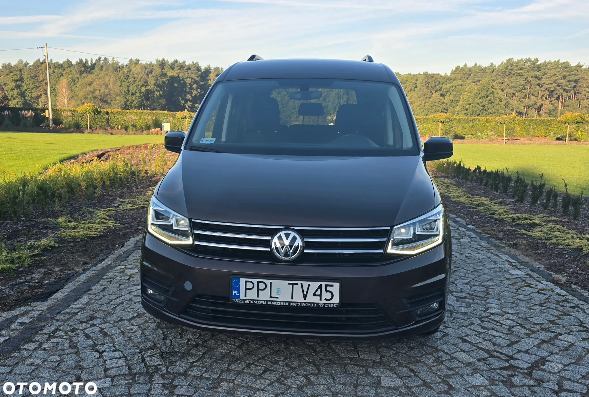 Volkswagen Caddy 2.0 TDI Comfortline DSG - 5