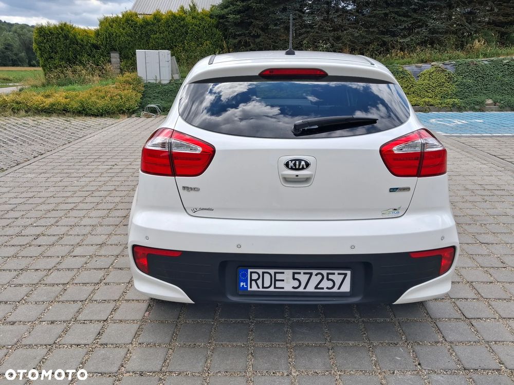Kia Rio - 7