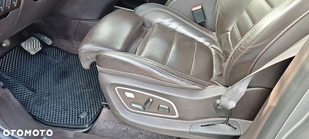 Renault Espace 1.6 dCi Energy Initiale Paris EDC 7os - 16