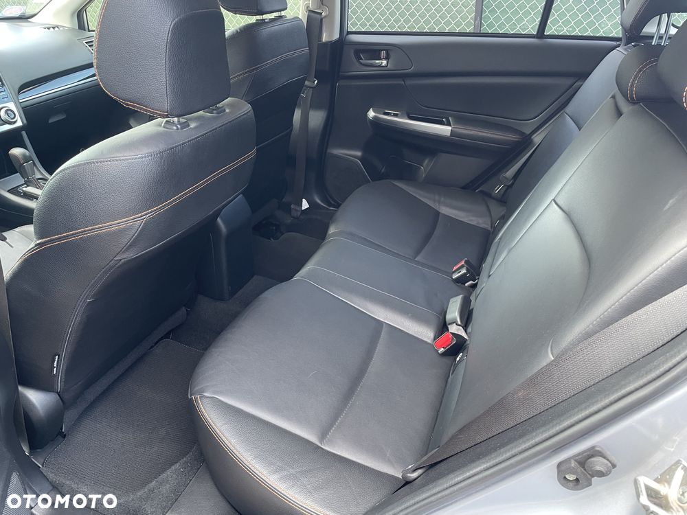 Subaru XV 2.0 i Exclusive Lineartronic - 10