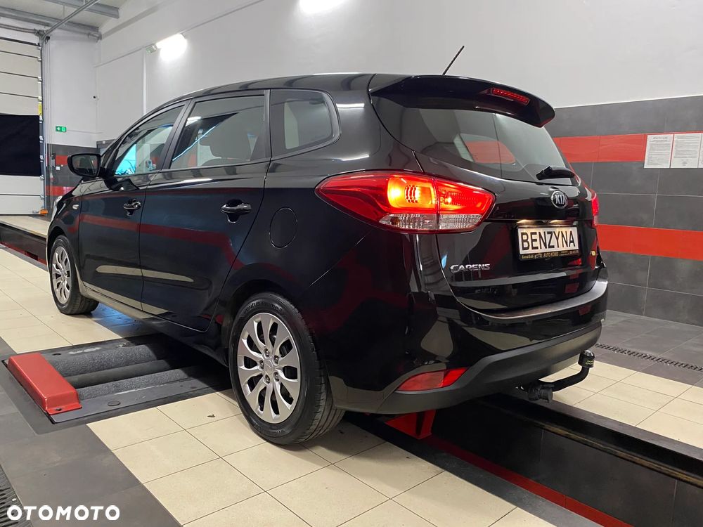 Kia Carens 1.6 GDI Edition 7 - 11