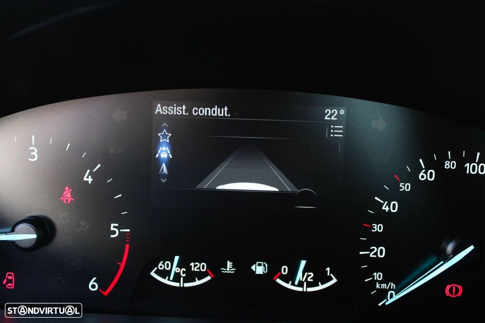 Ford Focus 1.5 TDCi EcoBlue Titanium - 31