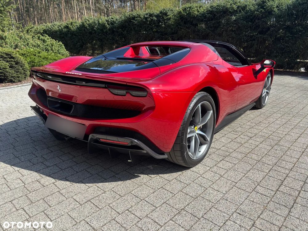 Ferrari 296 GTS - 3