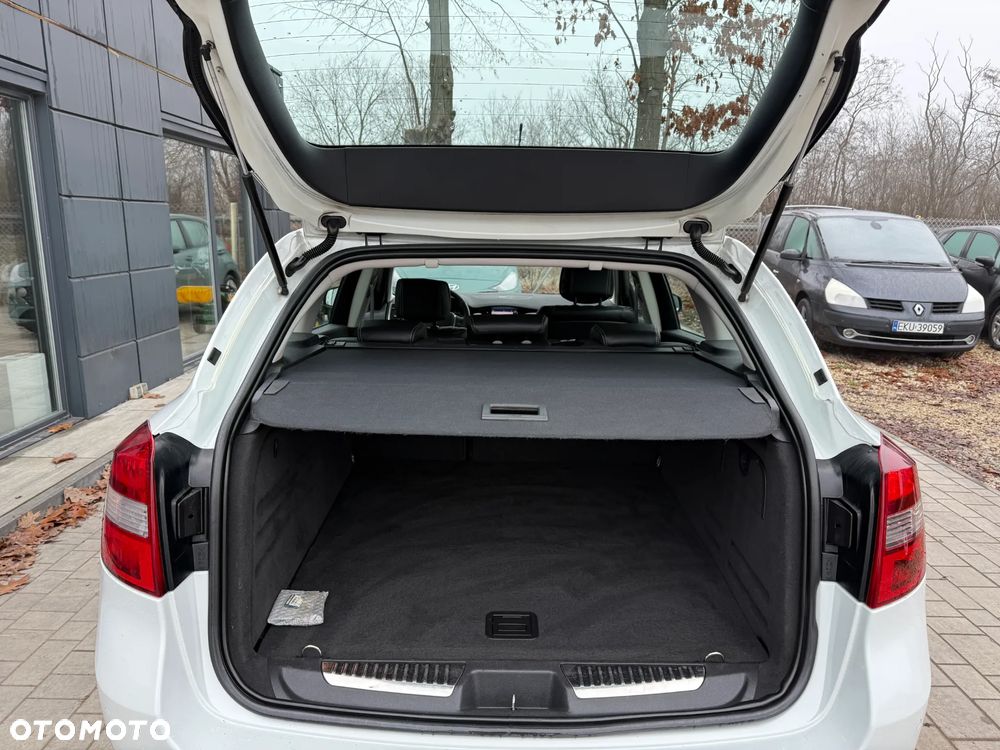 Renault Laguna dCi 110 FAP EDC Bose Edition - 24