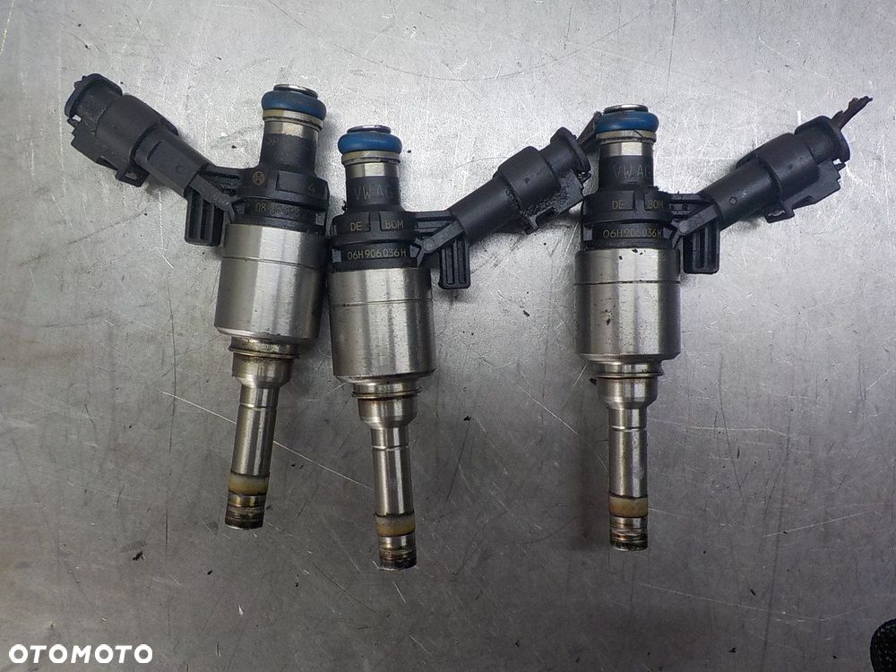 AUDI A4 B8 1.8 TFSI WTRYSKIWACZ 06H906036H/B - 2