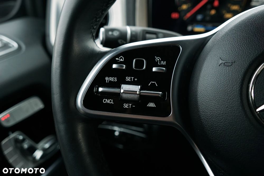 Mercedes-Benz Klasa G 400 d - 26