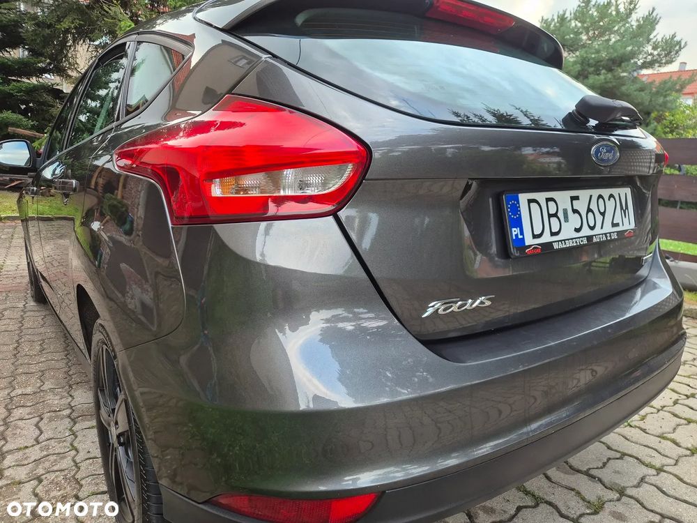 Ford Focus - 35