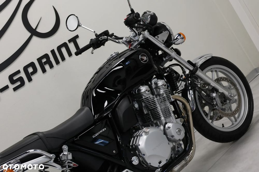 Honda CB - 16