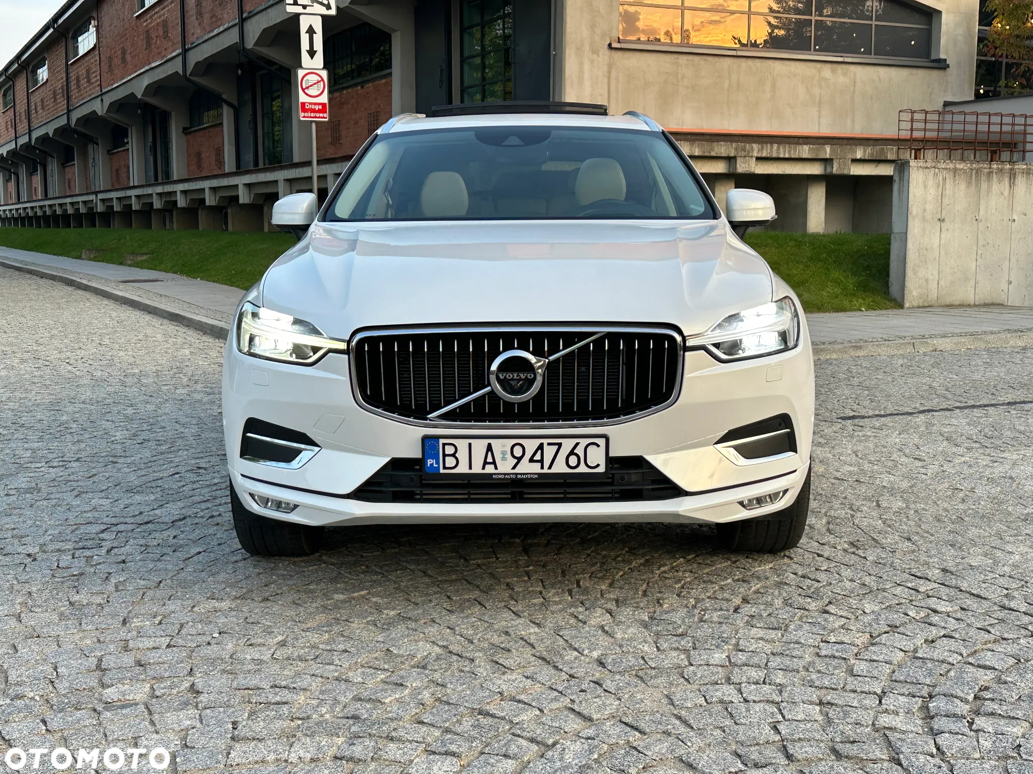Volvo XC 60 T6 AWD Inscription - 8