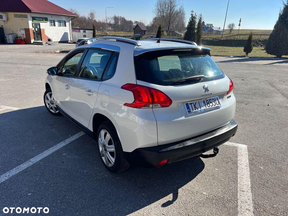 Peugeot 2008 PureTech 82 Urban Move - 4