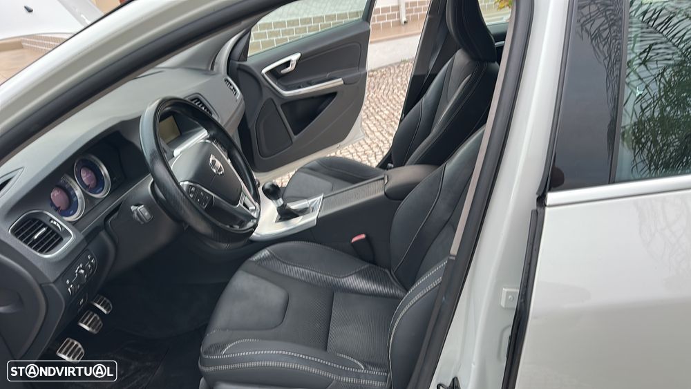 Volvo V60 1.6 D2 Drive R-Design Start/Stop - 3