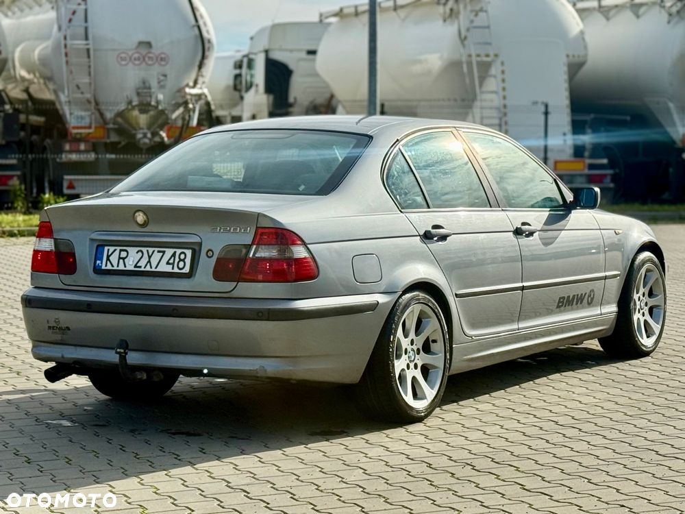 BMW Seria 3 320d - 4