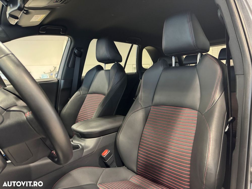 Toyota RAV4 2.5 PHEV VVT-iE 4x4 Style Bi-Tone - 24