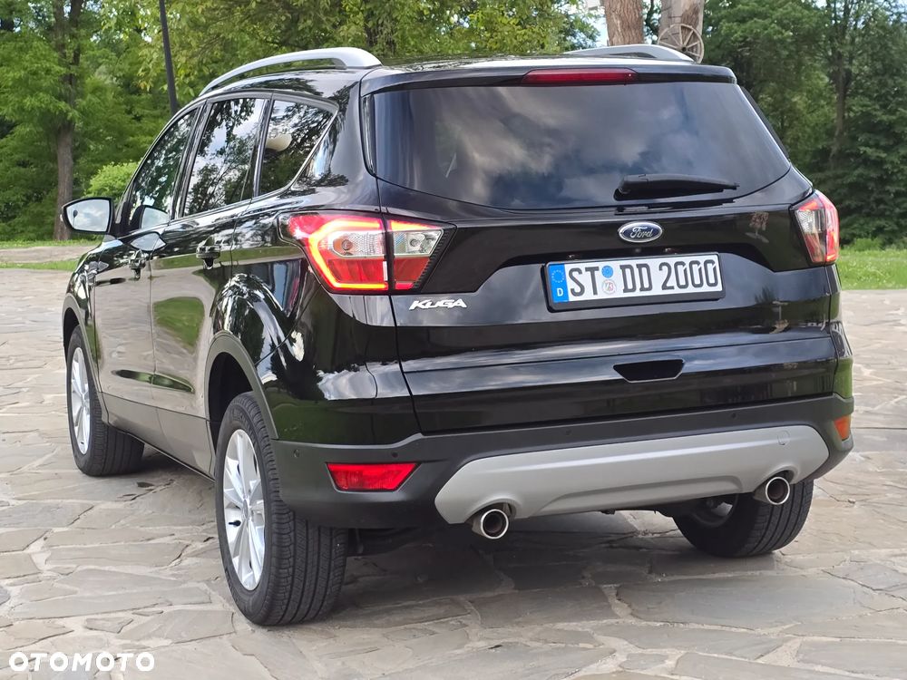 Ford Kuga 2.0 TDCi 2x4 Titanium - 8