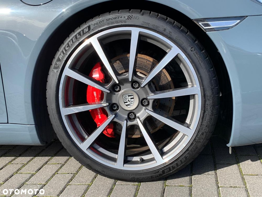 Porsche 911 Carrera S PDK - 4