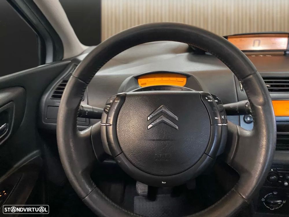 Citroën C4 1.6 HDi SX - 9