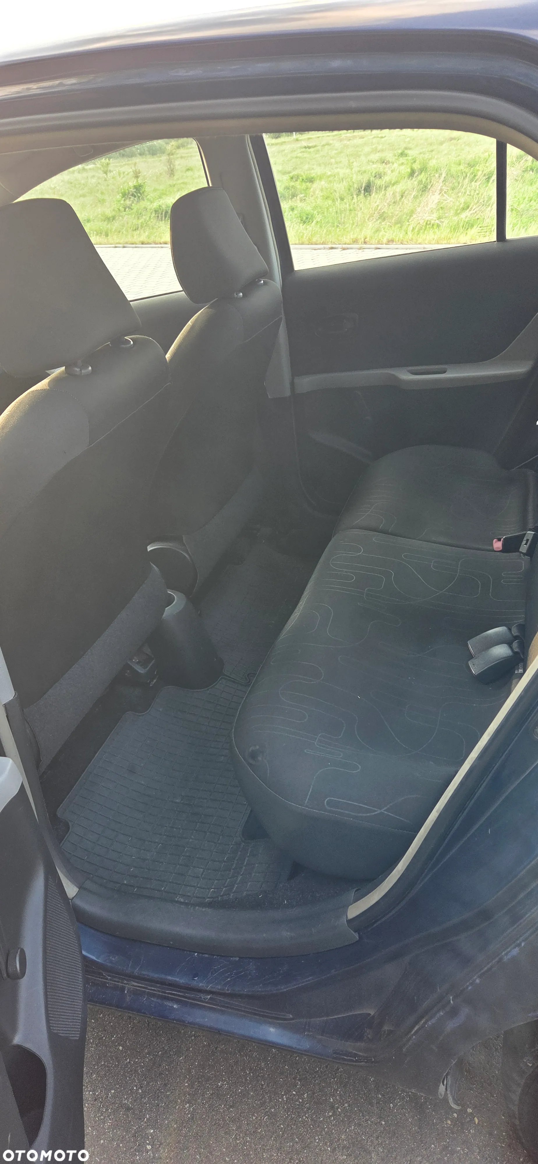 Toyota Yaris 1.0 Active - 8