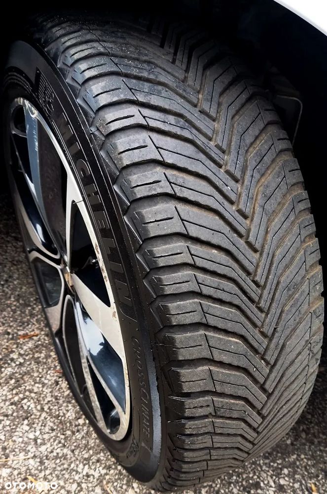 Renault Megane TCe 140 GPF ZEN - 38