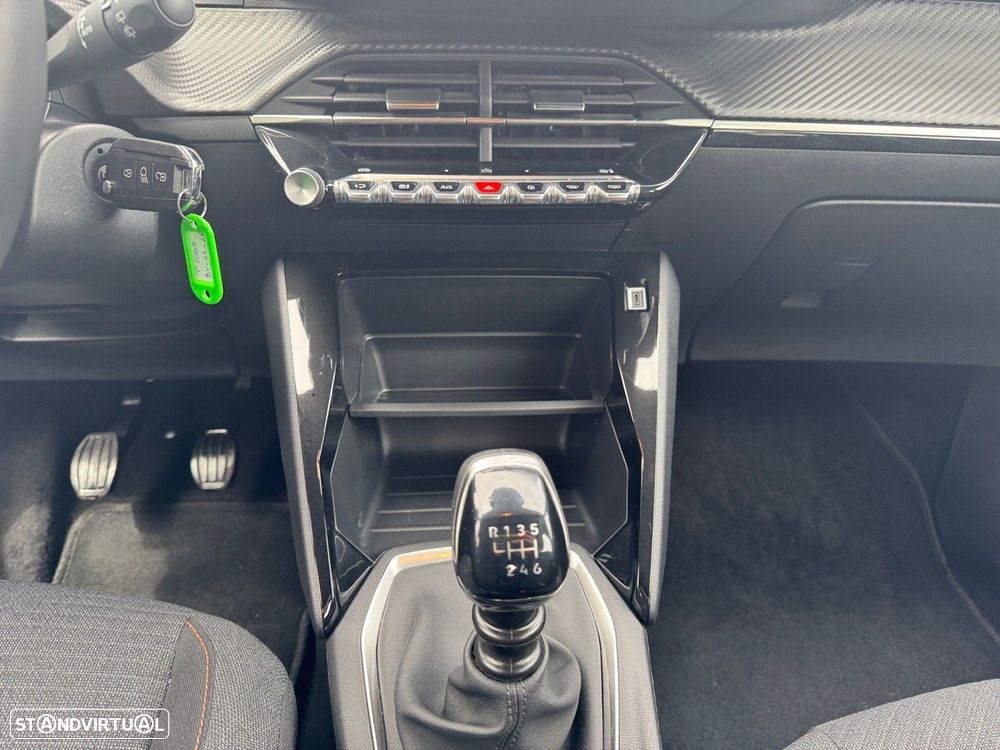 Peugeot 2008 1.2 PureTech Style - 11