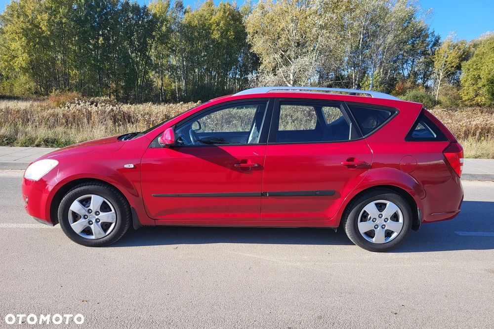Kia Ceed - 6