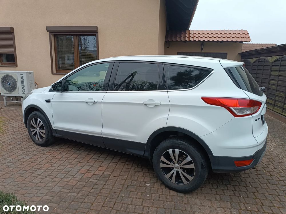 Ford Kuga 1.5 EcoBoost 2x4 Trend - 6