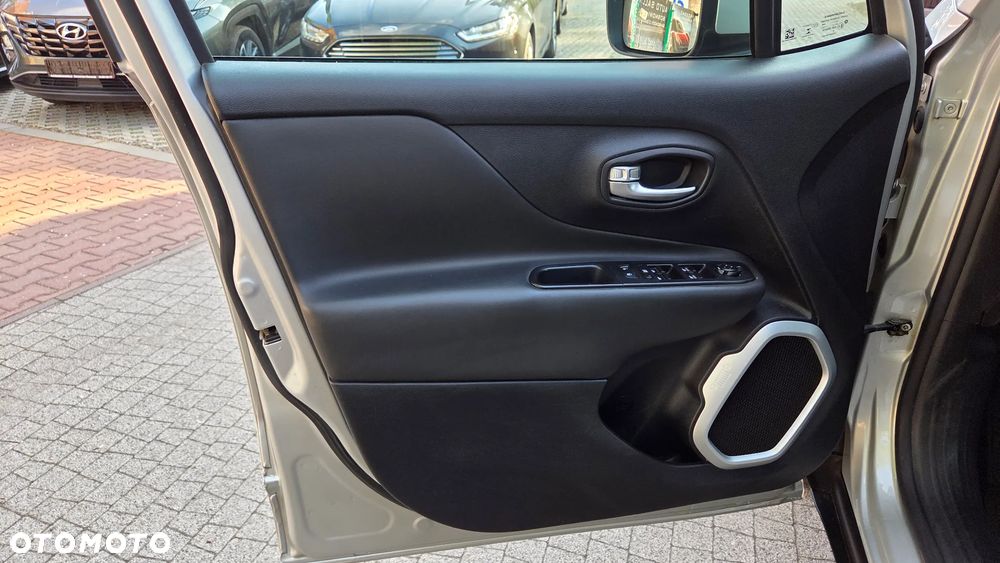 Jeep Renegade 1.4 MultiAir Limited - 22
