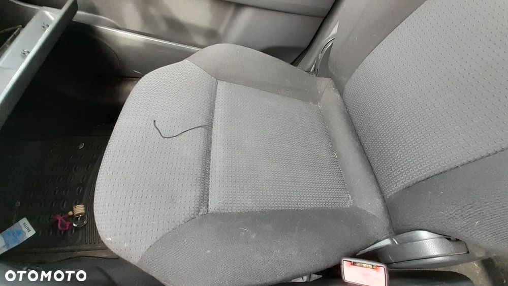 OPEL ZAFIRA B II FOTEL LEWY KIEROWCY PRAWY PASAŻERA PRZÓD PRZEDNI nr. 94/3 - 4