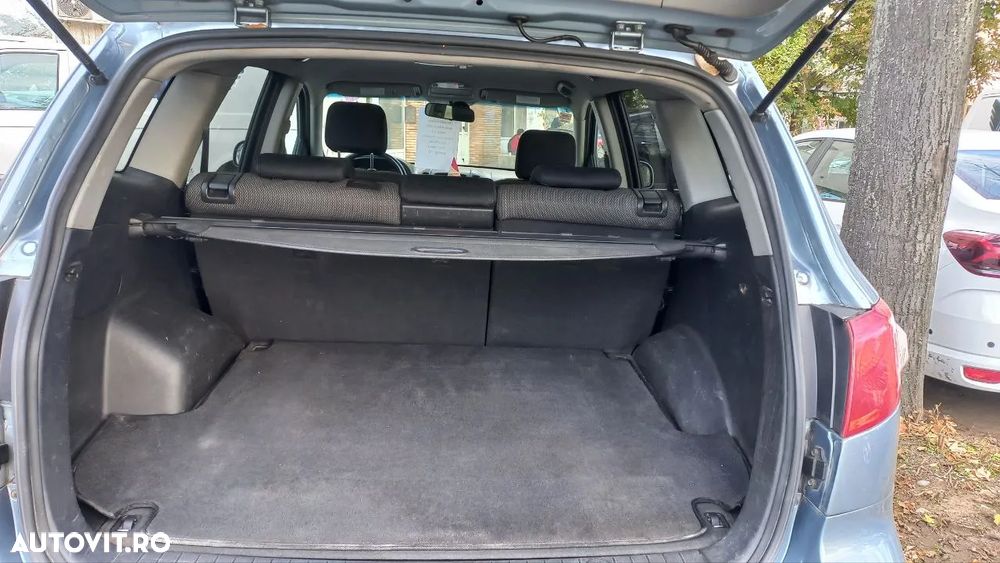 Hyundai Santa Fe 2.2 DSL VGT 5 SEATS 4WD MT STYLE - 10