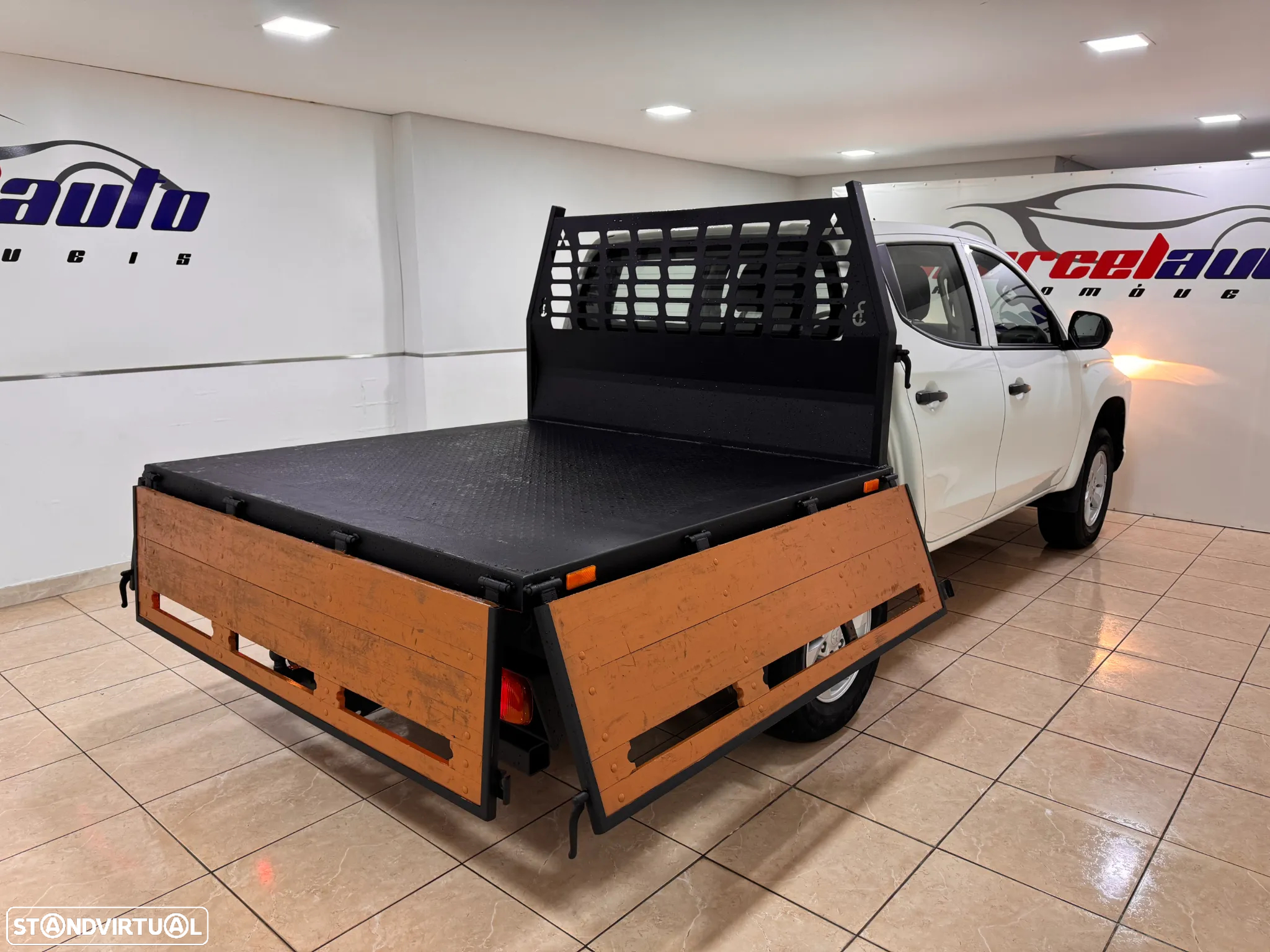 Mitsubishi L200 2.3 DI-D Space Cab Invite 4WD 3L IVA DEDUTIVEL - 12