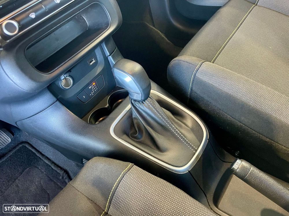 Citroën C3 1.2 PureTech Shine EAT6 - 13