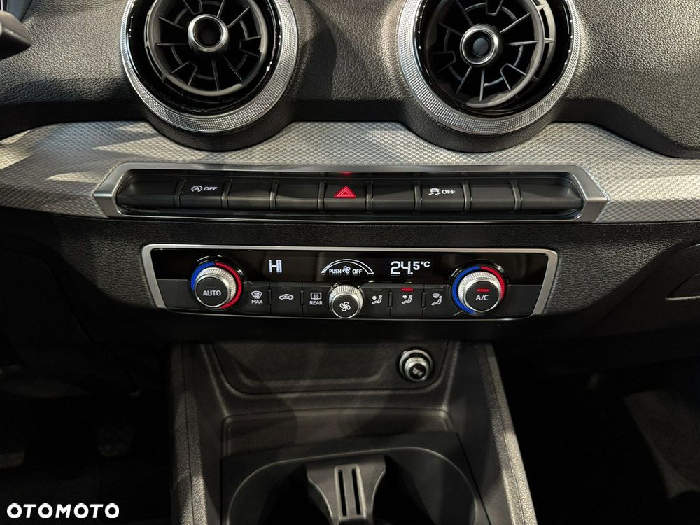 Audi Q2 - 25