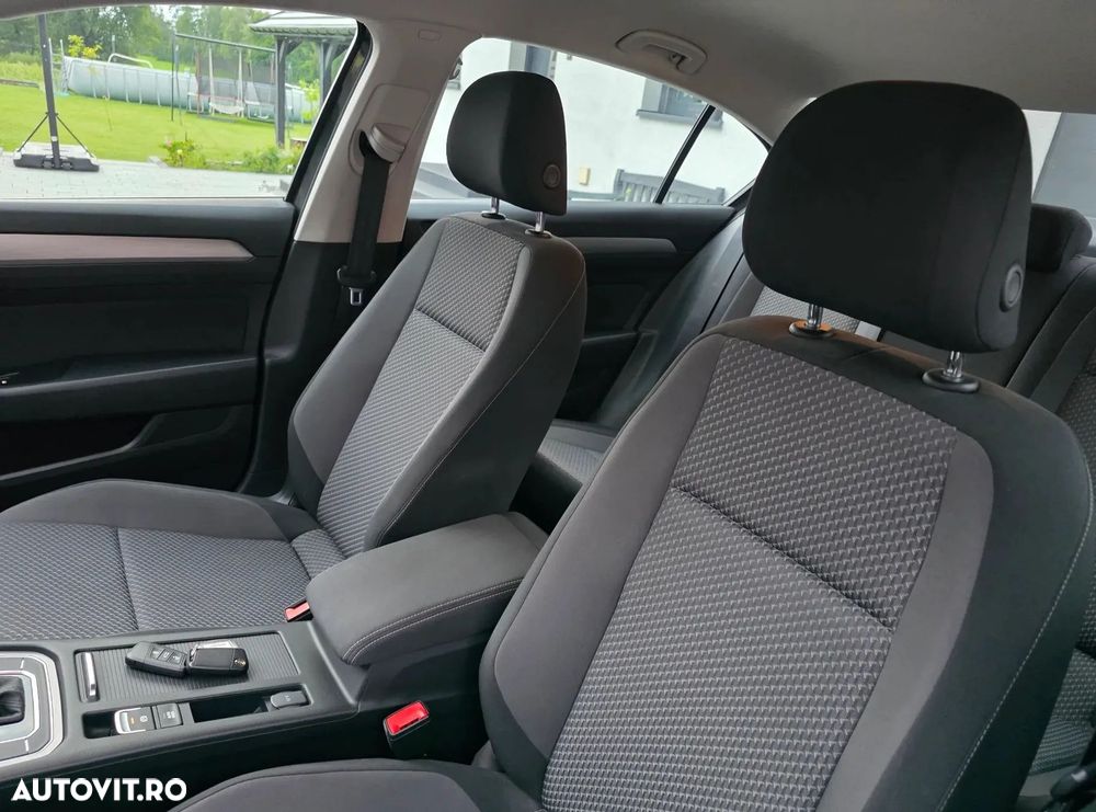 Volkswagen Passat 1.5 TSI OPF DSG Business - 17
