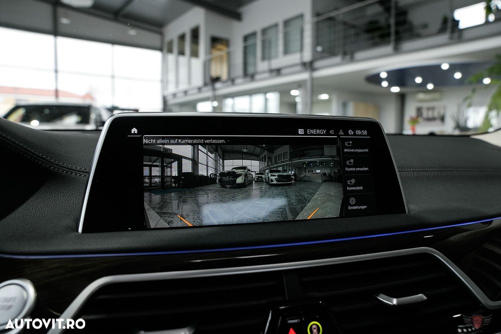 BMW Seria 7 745e - 21