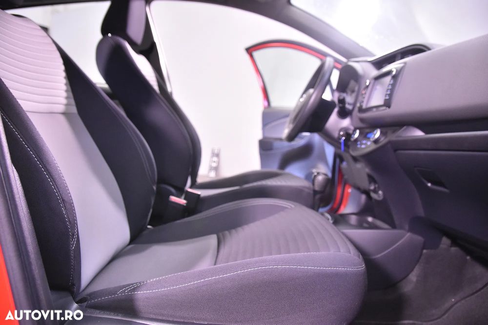 Toyota Yaris - 11
