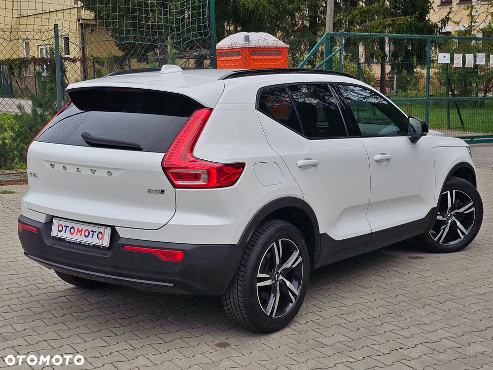 Volvo XC 40 T5 AWD Geartronic Momentum Pro - 9