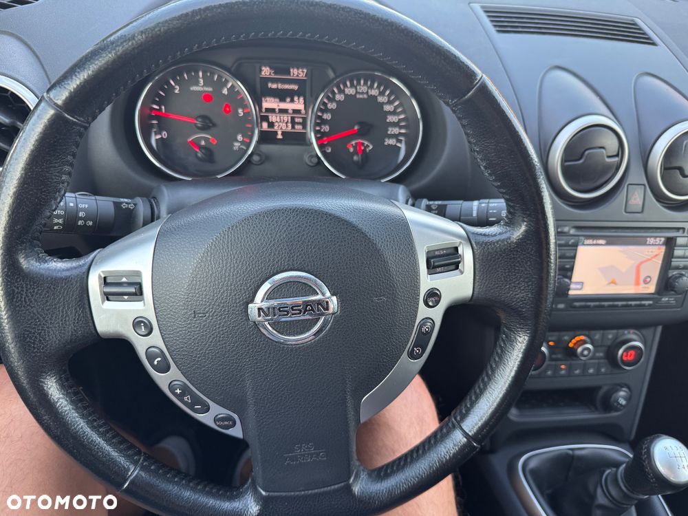 Nissan Qashqai 1.5 dCi N-Connecta - 17