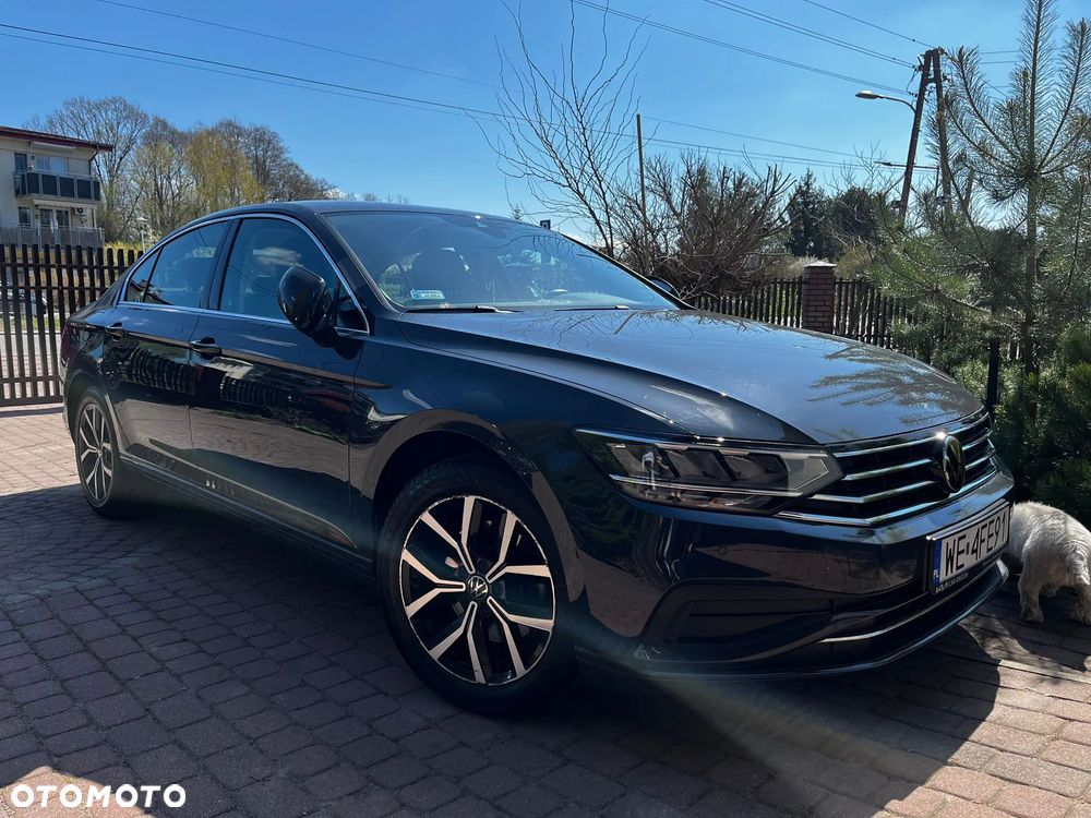 Volkswagen Passat 2.0 TSI Elegance DSG - 2