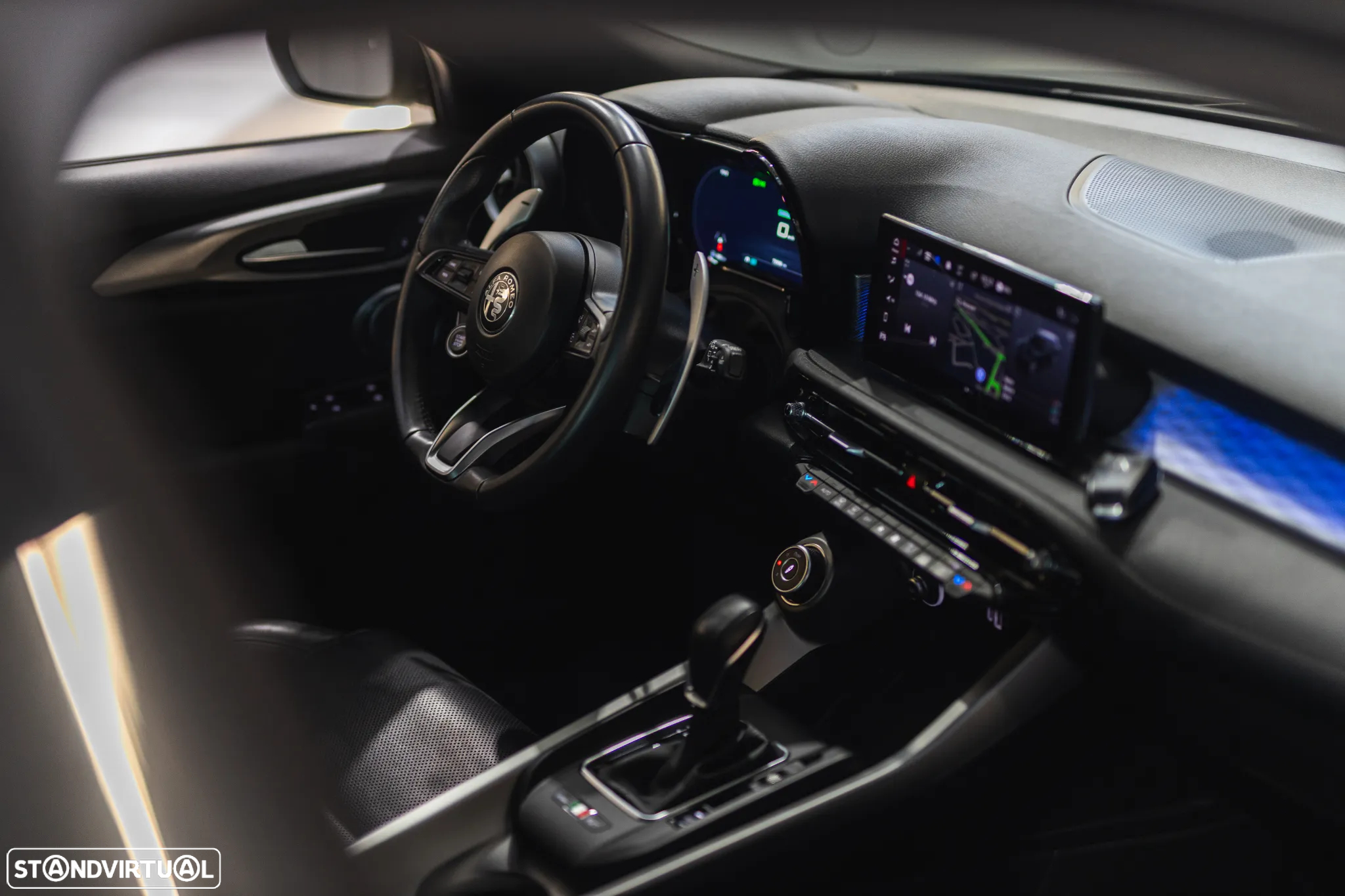 Alfa Romeo Tonale 1.5 Hybrid Veloce - 17