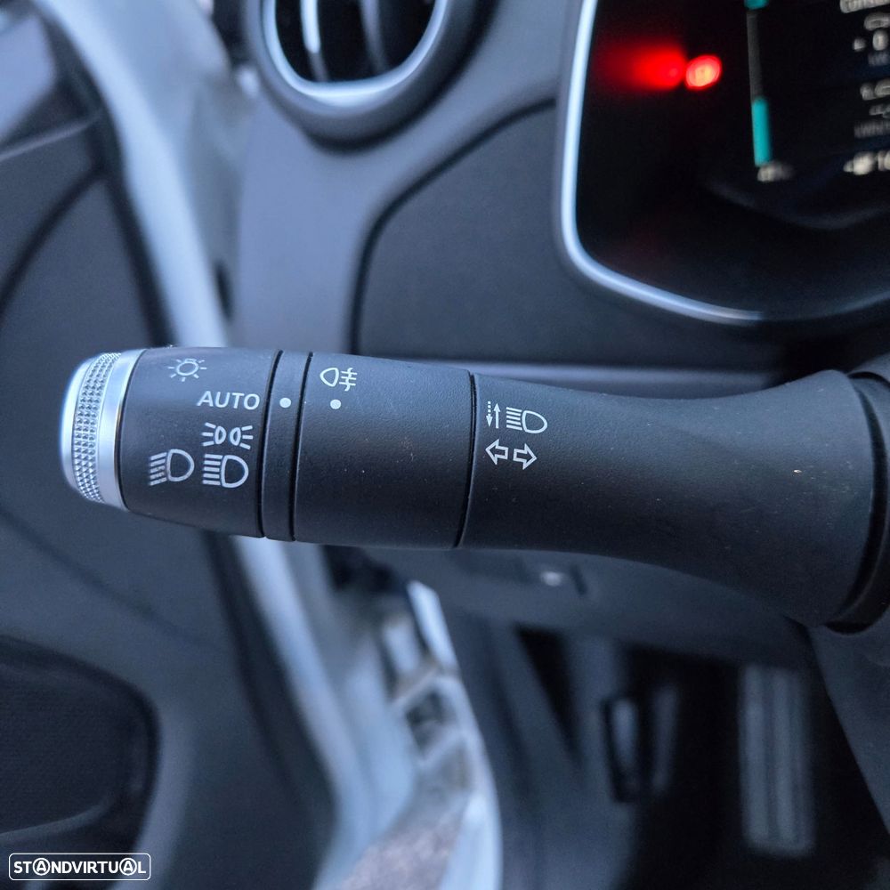 Renault Zoe (c/ Bateria) Z.E. 50 LIFE - 12