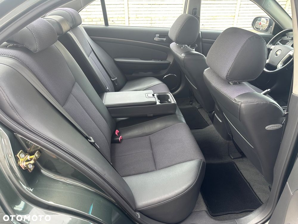 Chevrolet Epica 2.0 LS - 29
