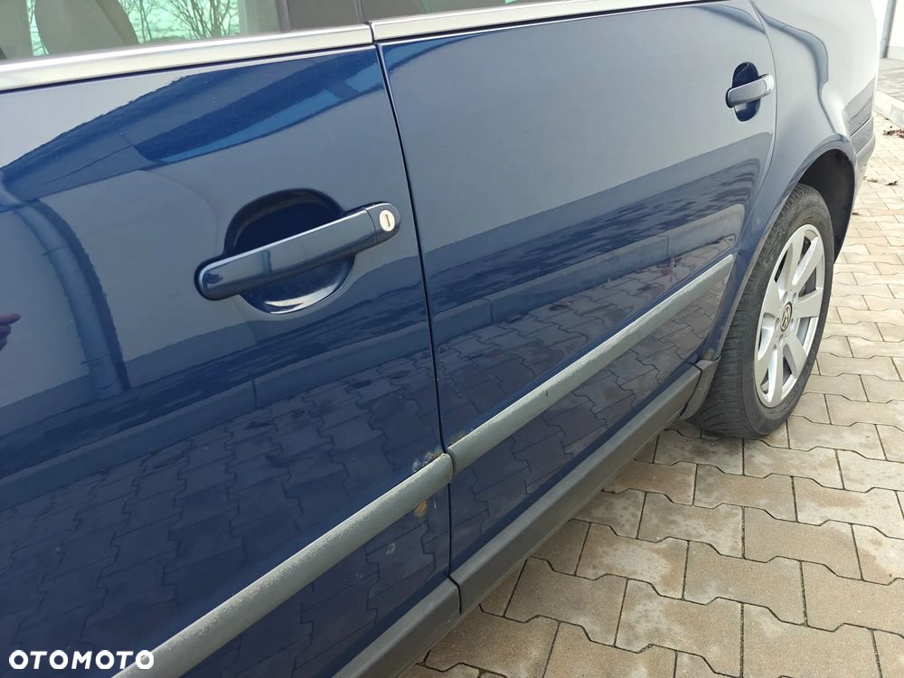 Volkswagen Passat 1.9 TDI Basis - 13