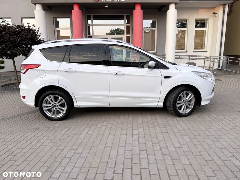Ford Kuga 2.0 TDCi 2x4 Titanium - 5